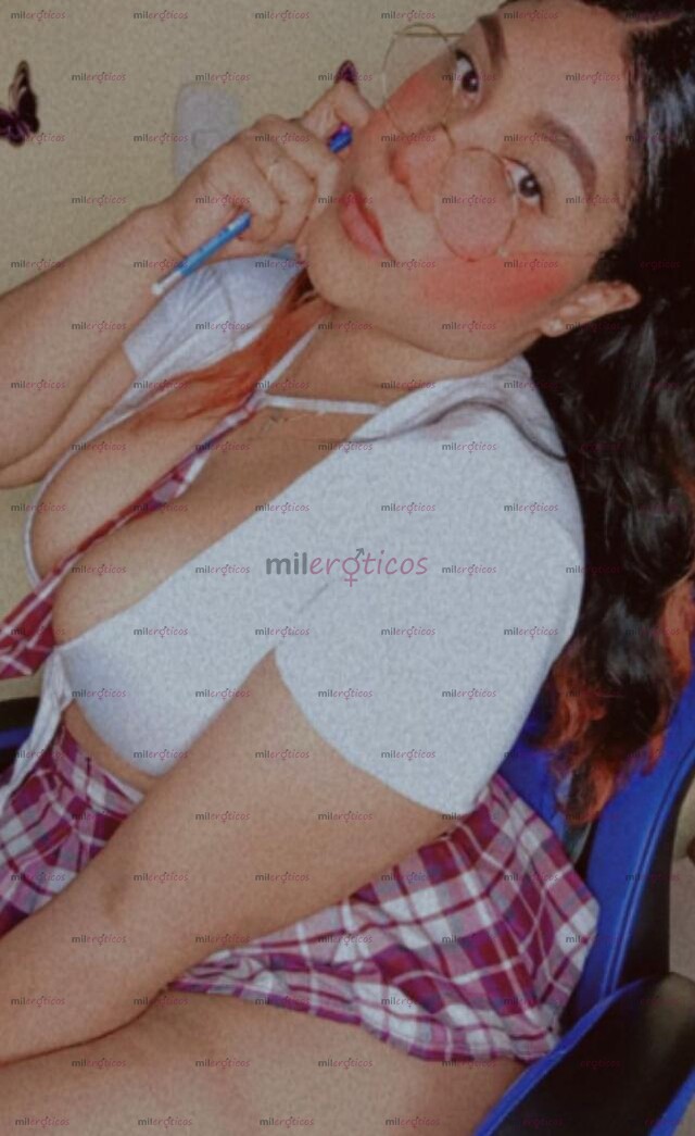 FOTOS DE MORENA ARDIENTE Y GORDITA CON GANAS DE SACARTE LA LECHE DESDE 8K