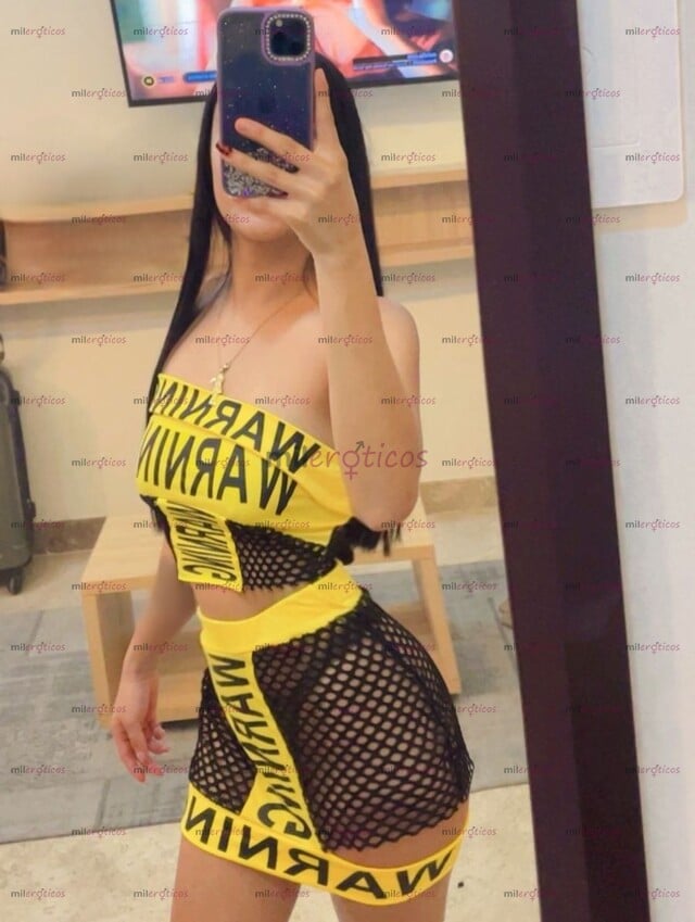 FOTOS DE SOY SUPER FIESTERA CON PEQUEÑA CINTURITA Y RICAS NALGUITAS PETIT SOY VANESSITA