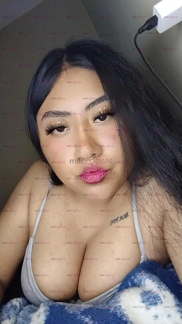 FOTOS DE ADRI PROVOCANDO MIRADAS , SIN DECIR UNA PALABRA