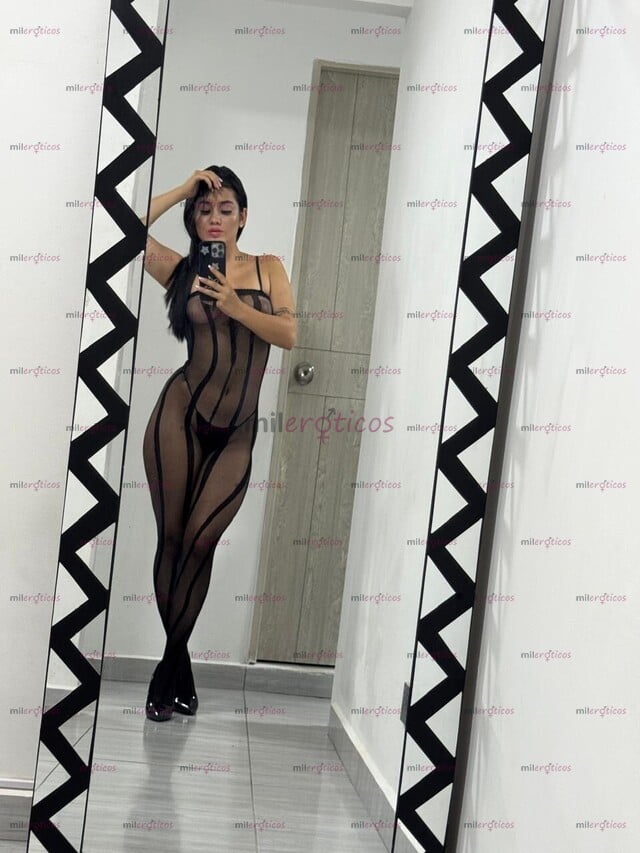 FOTOS DE NIKOL, LATINA DE 19 AÑOS PIEL SUAVE, MIRADA QUE HIPNOTIZA