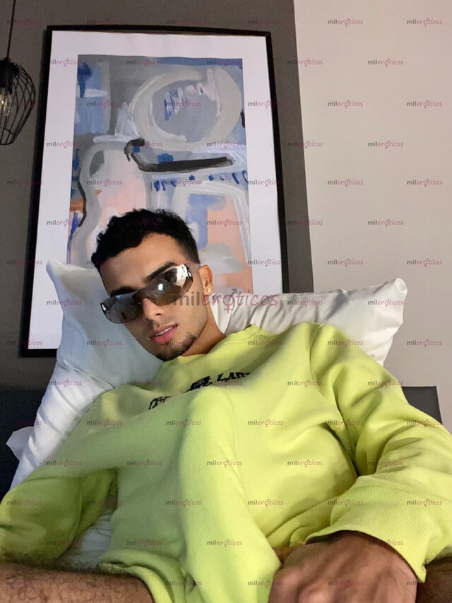 FOTOS DE COLOMBIANO PAISA XXL RECIEN LLEGADO CON GANAS DE FOLLAR
