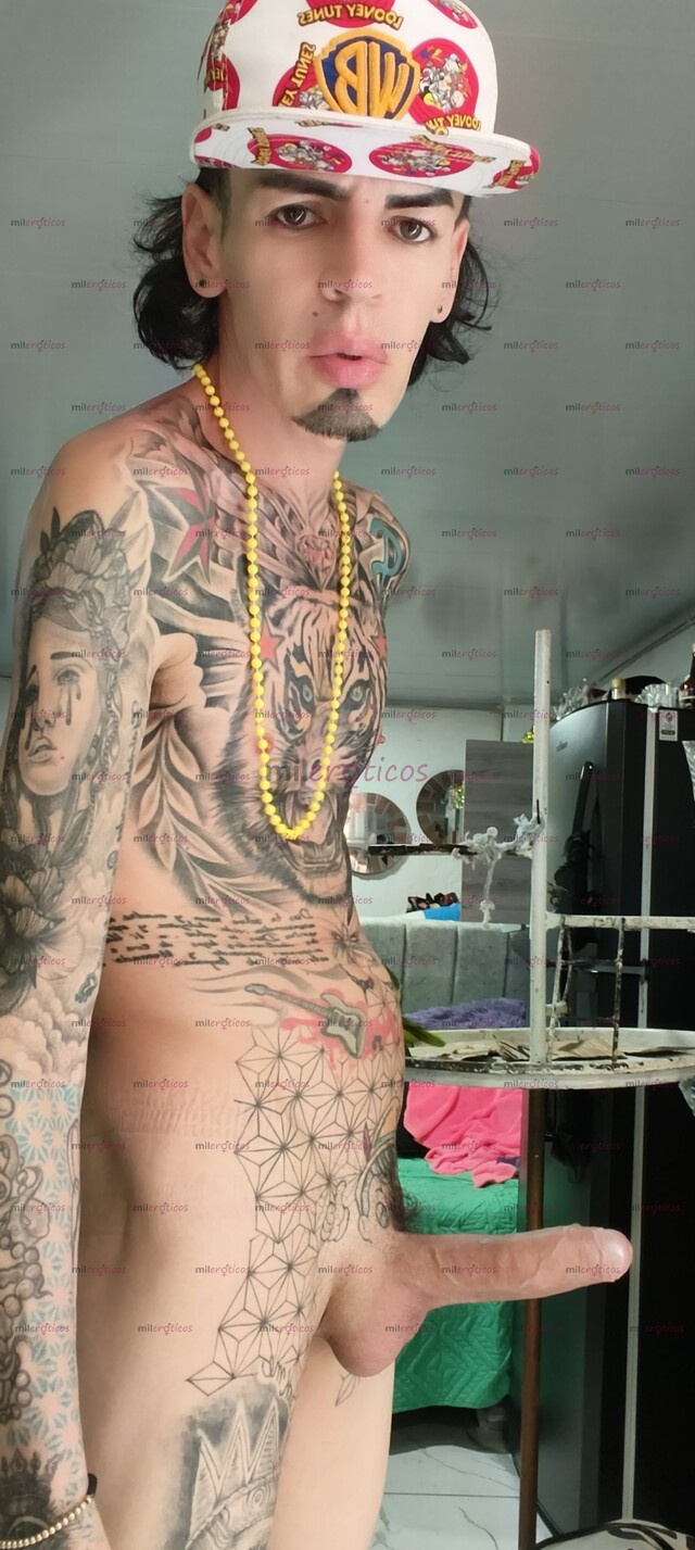 FOTOS DE FLACO ACTIVO BLANCO TATUADO MORBOSO CON SITIO