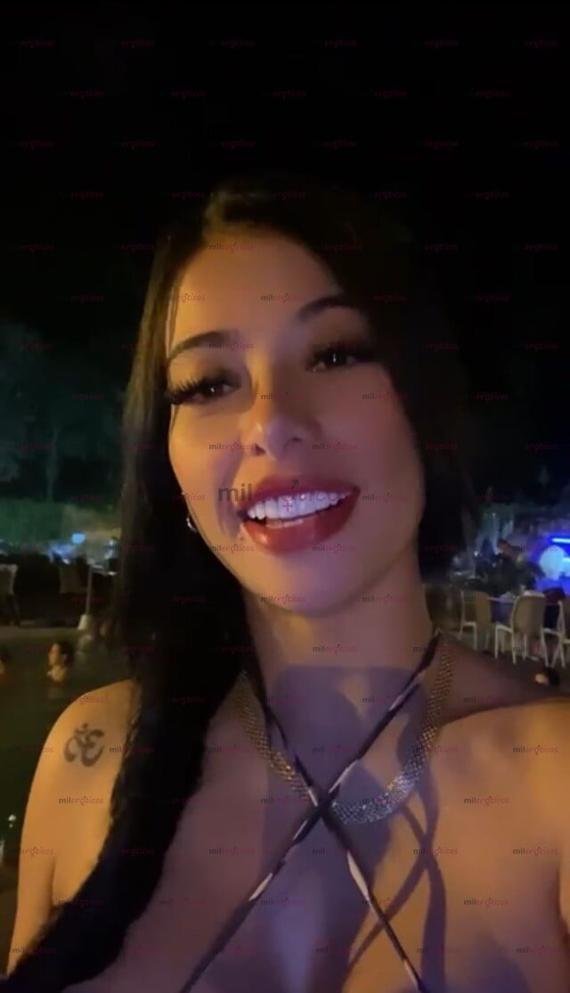 FOTOS DE EXÓTICA Y VOLUPTUOSA,PAISA.SENOS GRANDES! CON CARA DE MUÑECA, COLA GRANDE.