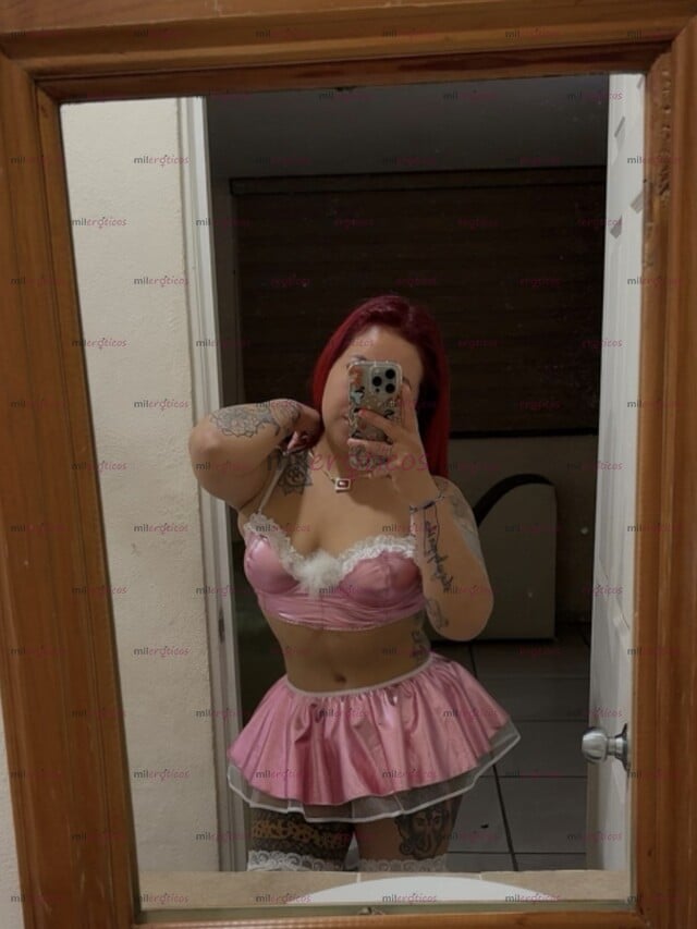 FOTOS DE EXTRAORDINARIA CAPACIDAD DE APRETAR HAY ADENTRO DARINKA CHICA PELIRROJA JOVEN