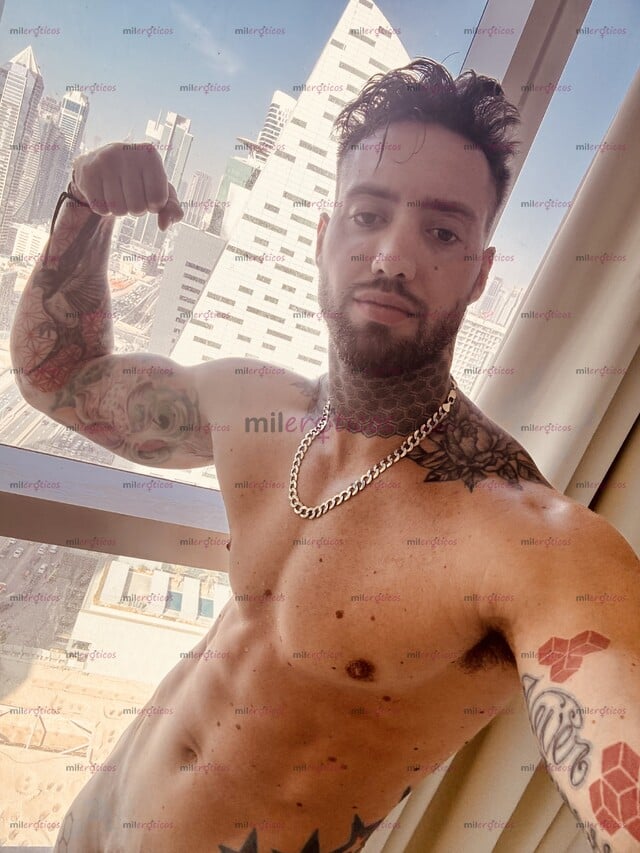 FOTOS DE VIKTOR ONEE ACTOR FAMOSO EN TU CIUDAD SOLO POR UNOS DIAS!