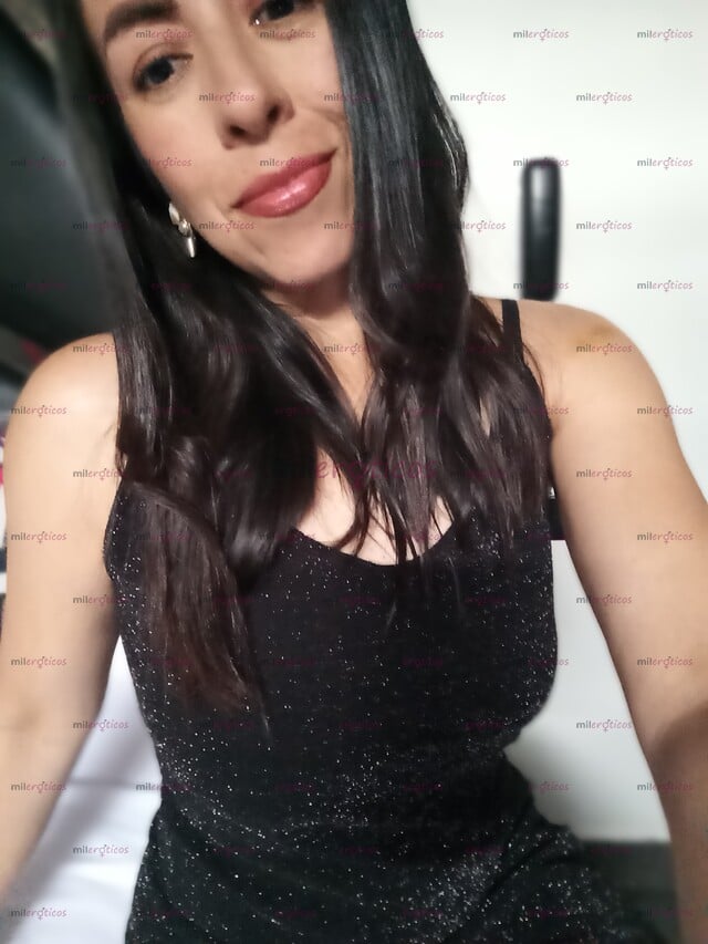 FOTOS DE SOY MARÍA VICTORIA, UNA MUJER MADURA, DULCE Y NATURAL.