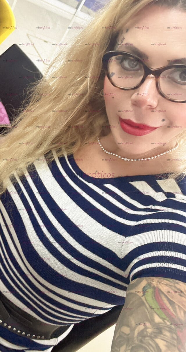 FOTOS DE MUJER, TRANS, RUBIA, DE BONITO CUERPO, PIEL BLANCA, SIEMPRE OLIENDO RICO