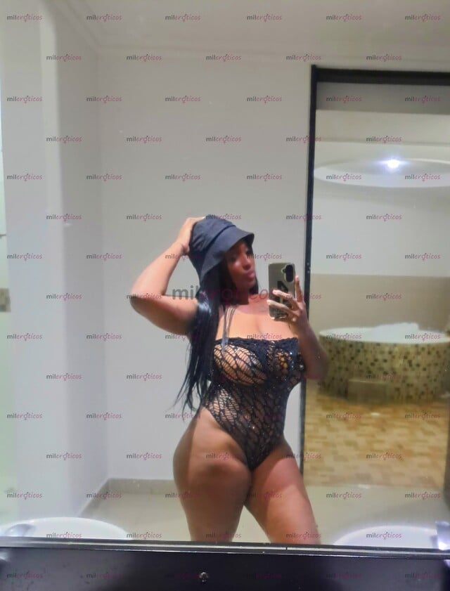 FOTOS DE SOFÍA..HERMOSA NEGRA CON GANAS DE HACERTE PASAR UN RATO SÚPER RICO