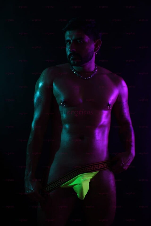 FOTOS DE EXCLUSIVE EXECUTIVE COMPANION TOP TIER LATIN FIT GUY IN GUADALAJARA