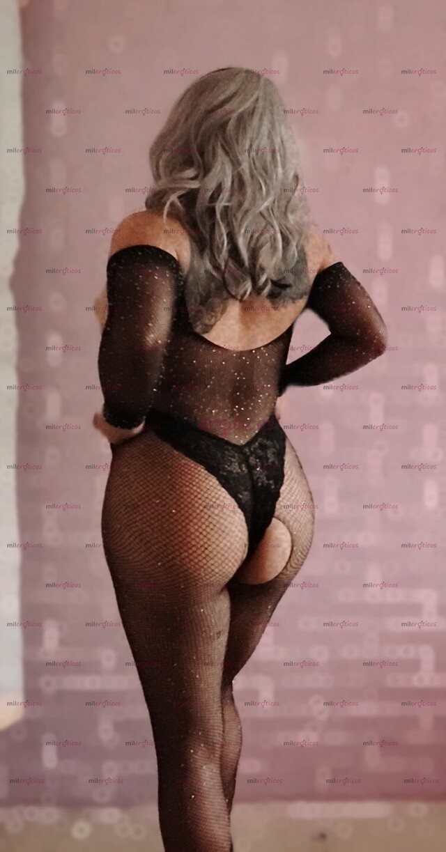 FOTOS DE LINDA PUTITA DE TETAS GRANDES! SIEMPRE MOJADITA PROMOS TODOS LOS DÍAS!