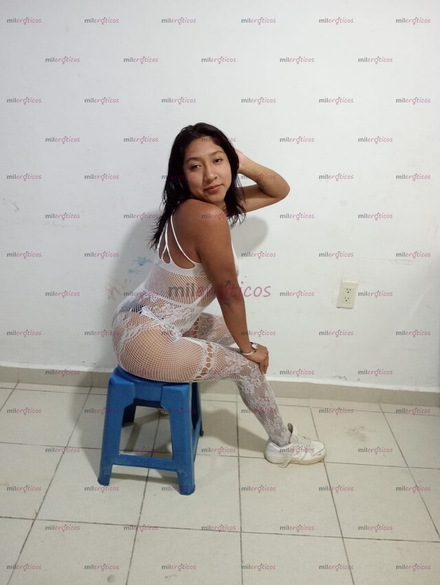 FOTOS DE HOLA SOY SARHA UNA PUTITA MUY CALIENTE Y CACHONDA DISFRUTA UN MOMENTO PLACENTERO