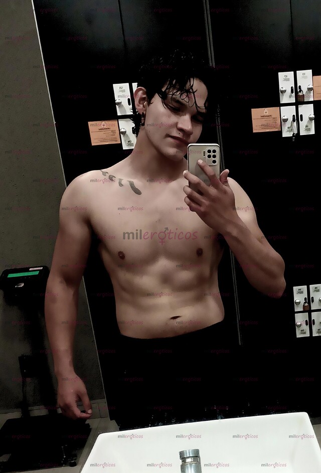 FOTOS DE 22 AÑOS, 1.78, CUERPO ATLÉTICO Y UNA PRESENCIA QUE NO SE OLVIDA, HETEROSEXUAL