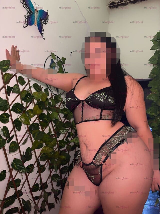 FOTOS DE LAU, CON GANAS DE SENTIR UNA BUENA VERGA VEN CORRE LA TANGA Y CLAVAME