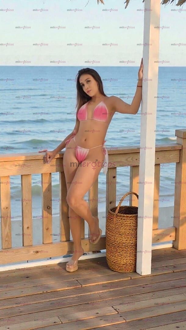 FOTOS DE SOY LA COLOMBIANA QUE TE VOLVERÁ LOCO, VENTE A CHORROS CONMIGO BEBE