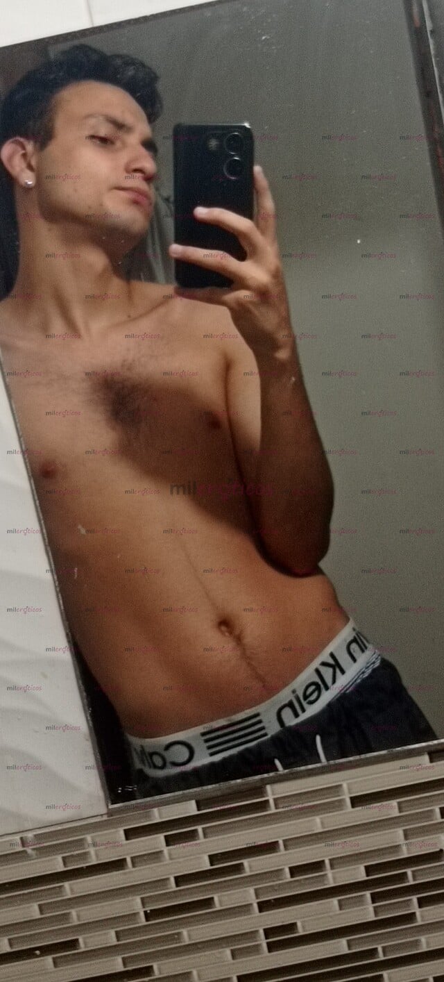 FOTOS DE JOVEN SUPER HOT ABIERTO DE MENTE TRÍOS , FANTASÍAS , CHAT CALIENTES ..