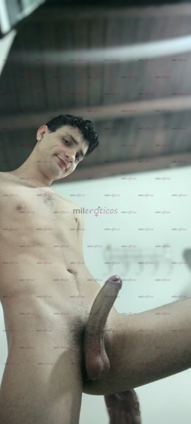 FOTOS DE JOVEN SUPER HOT ABIERTO DE MENTE TRÍOS , FANTASÍAS , CHAT CALIENTES ..