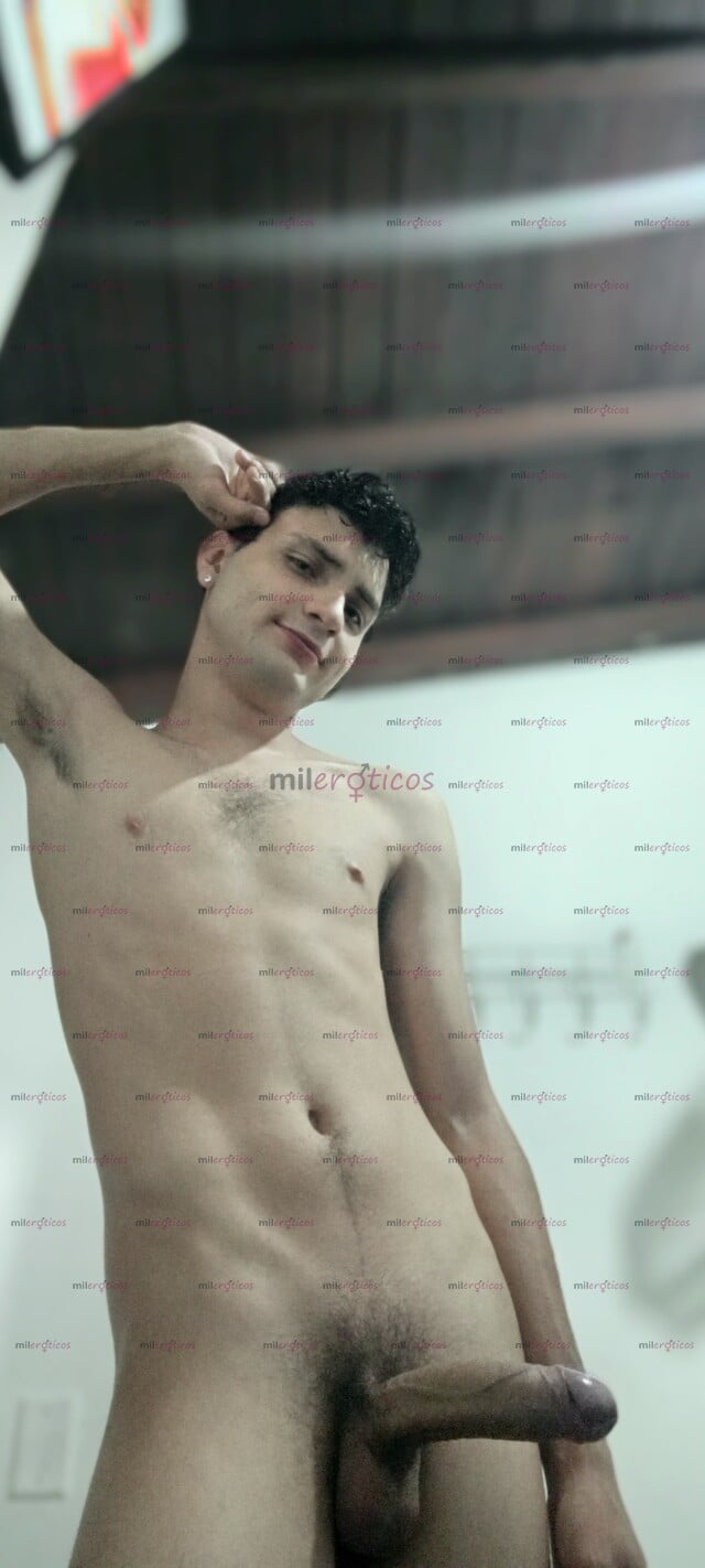 FOTOS DE JOVEN SUPER HOT ABIERTO DE MENTE TRÍOS , FANTASÍAS , CHAT CALIENTES ..