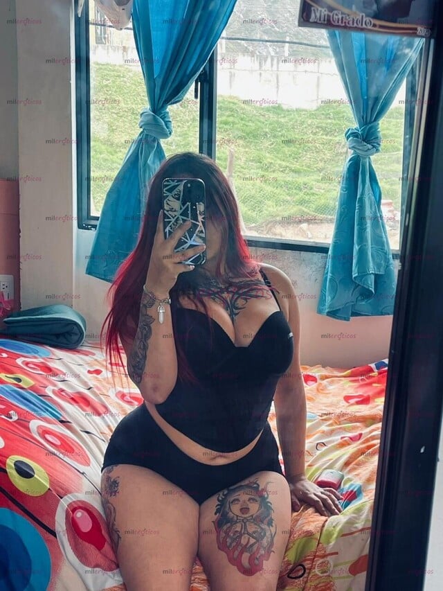 FOTOS DE CATALINA, HERMOSA PELIROJA CON SENOS MUY APETITOSOS
