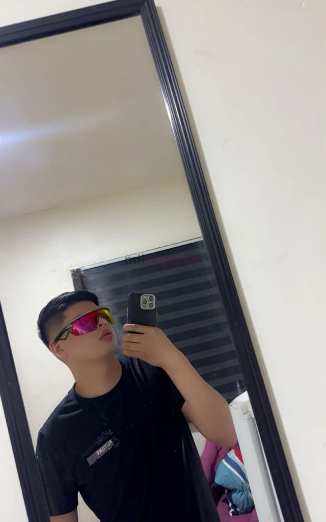 Hola soy antonio chico morboso flakito culon de buen cuerpo ricoo estoy en tu cuidad con lugar discreto con ganas de darte el mejor soy versatil tambi...