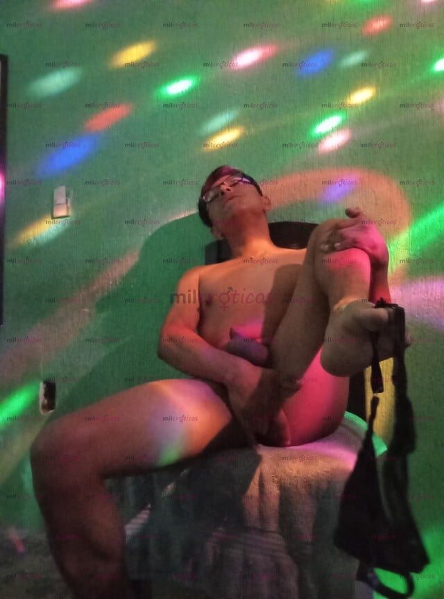 FOTOS DE MORENO CALIENTE Y MAMADOR CUMPLO TODAS TUS FANTASIAS SEXUALES