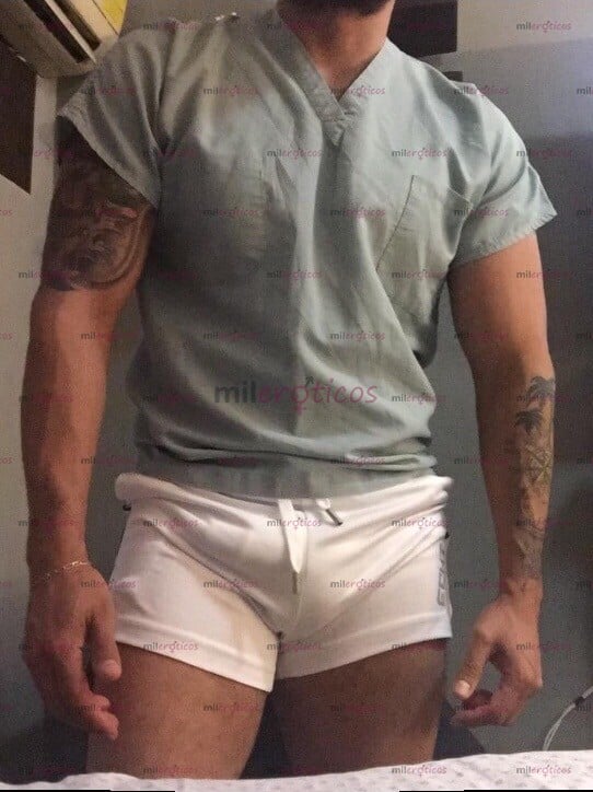 FOTOS DE BARBON AXEL MASSAGE DISPONIBLE APARTIR DE MIERCOLES POR LA TARDE