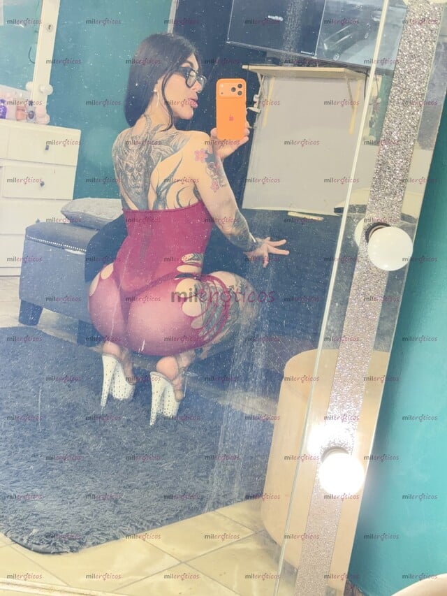 FOTOS DE PAMELA TÚ REYNA IDOLATRADA . POCOS DÍAS PAPI ASÍ Q APROVECHA