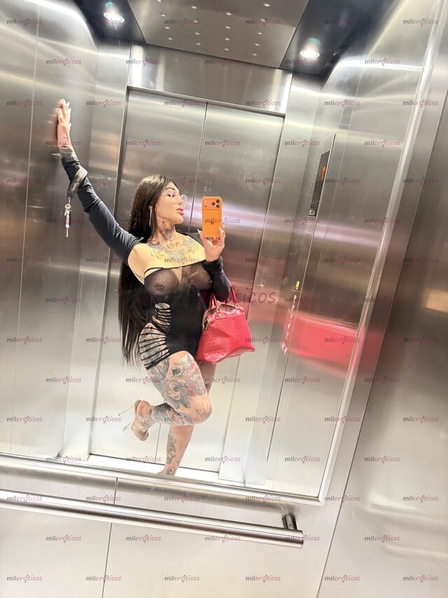 FOTOS DE PAMELA TÚ REYNA IDOLATRADA . POCOS DÍAS PAPI ASÍ Q APROVECHA