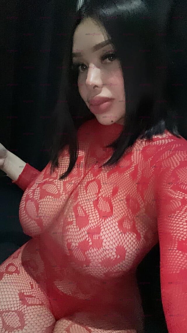 FOTOS DE TETONA, NALGONA, BONITA Y MUY CARIÑOSA YA DESEO QUE ME LA METAS RICO PAPI