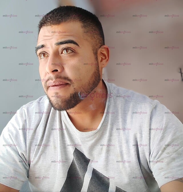 FOTOS DE CHACAL JOVEN ,TATUADO COMPLACIENTE EN TODOS LOS SENTIDOS