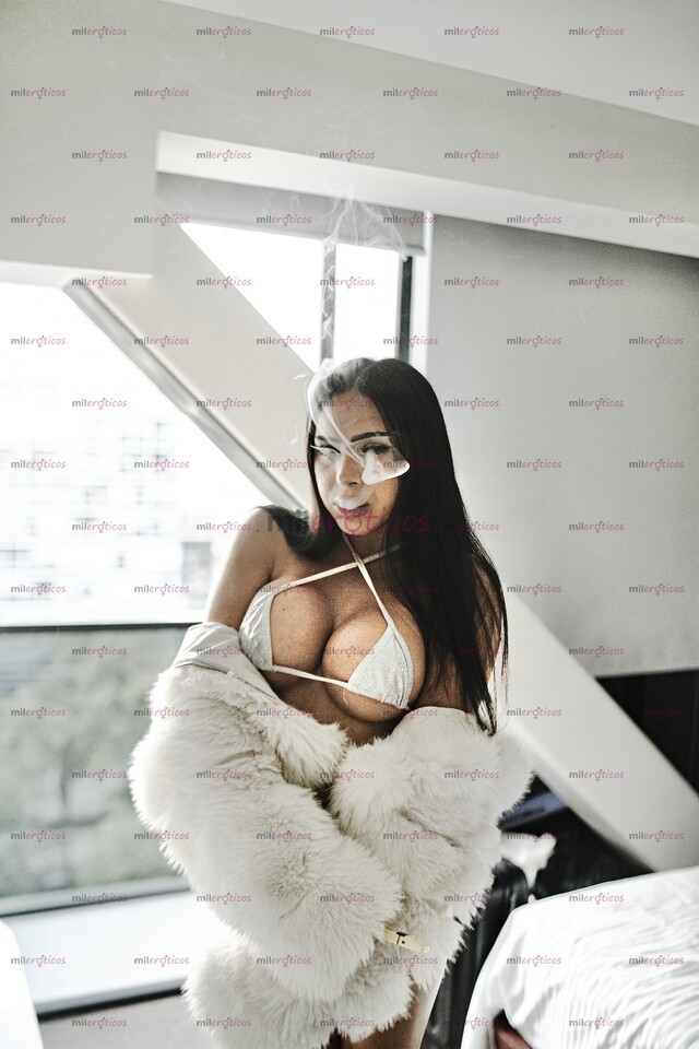 FOTOS DE DANA NIÑA MUY CALIENTE DISPUESTA A CUMPLIR TUS FANTASÍAS