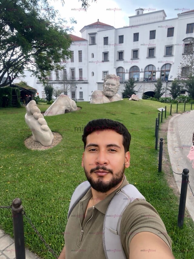 FOTOS DE ¿QUIERES SALIR DE LA RUTINA? JOVEN VELLUDO COLOMBIANO, SALGAMOS DE LA MONOTONÍA.
