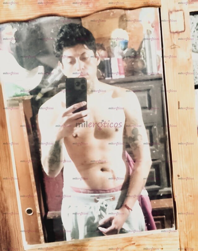 FOTOS DE SOY UN CHICO ARDIENTE ME GUSTA JUGAR ANTES DEL ACTO Y HACERTE LLEGAR AL PUNTO