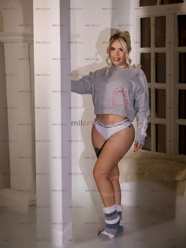 FOTOS DE EMILY ELEGANCIA, DESEO Y PLACER EN UN SOLO LUGAR
