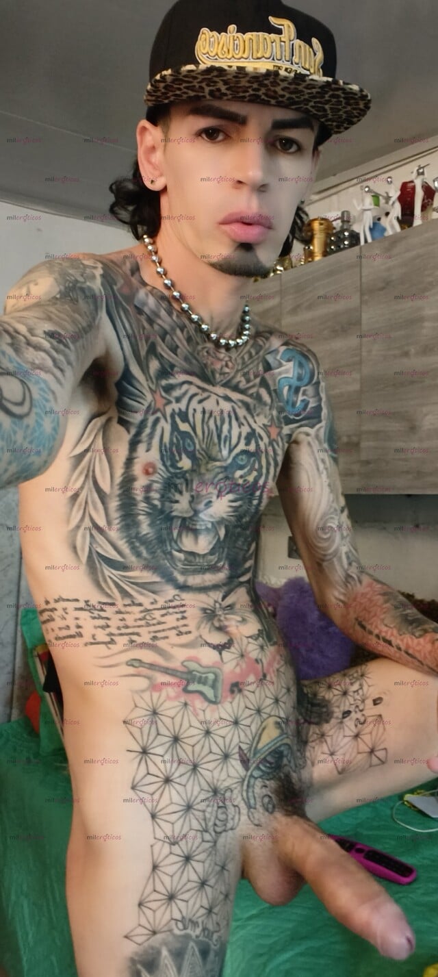 FOTOS DE FLACO BLANCO ACTIVO TATUADO MORBOSO CON SITIO