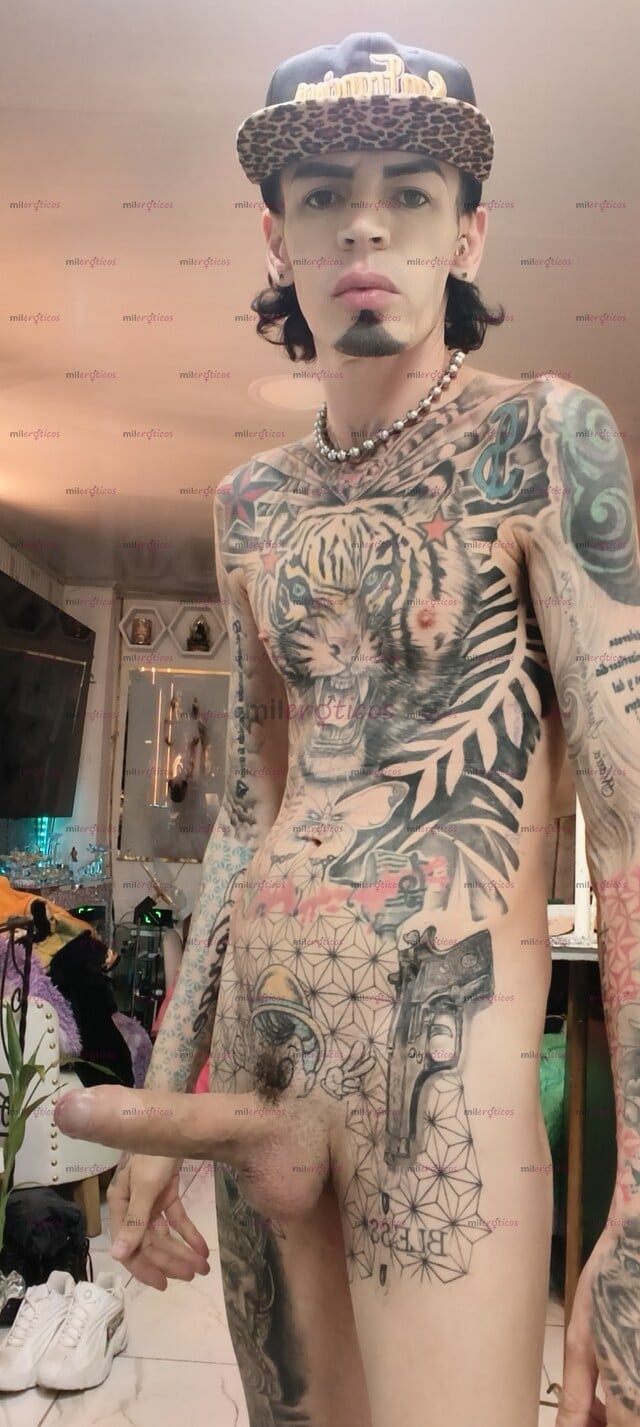 FOTOS DE FLACO BLANCO ACTIVO TATUADO MORBOSO CON SITIO
