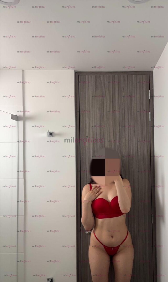 FOTOS DE JOVEN ESCORT UNIVERSITARIA CON ROSTRO ANGELICAL