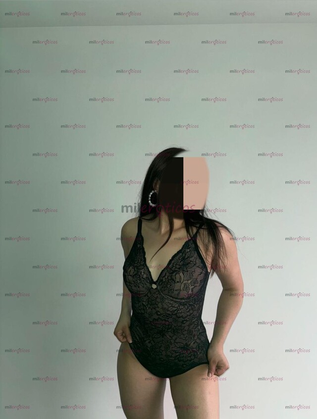 FOTOS DE JOVEN ESCORT UNIVERSITARIA CON ROSTRO ANGELICAL