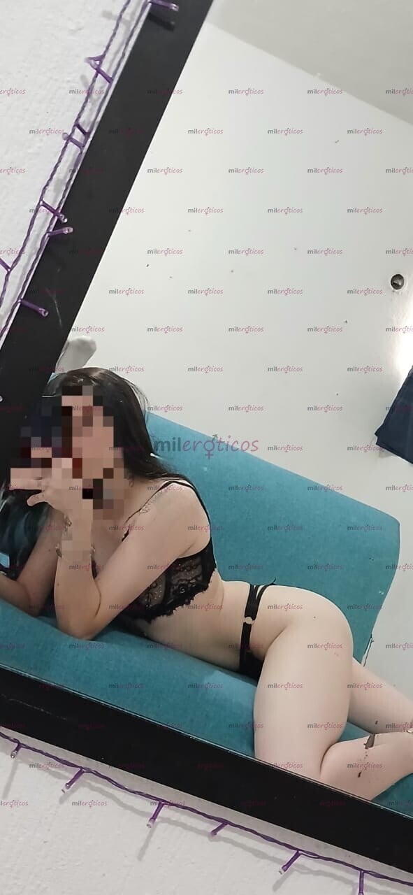 FOTOS DE LIZZ, BLANQUITA BONITA COGELONA DE BUEN CUERPO