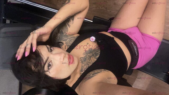 FOTOS DE GRAN CULO SOY CHICA TRANS UNIVERSITARIA DECIDIDA A SUMERGIRTE EN PLACER.