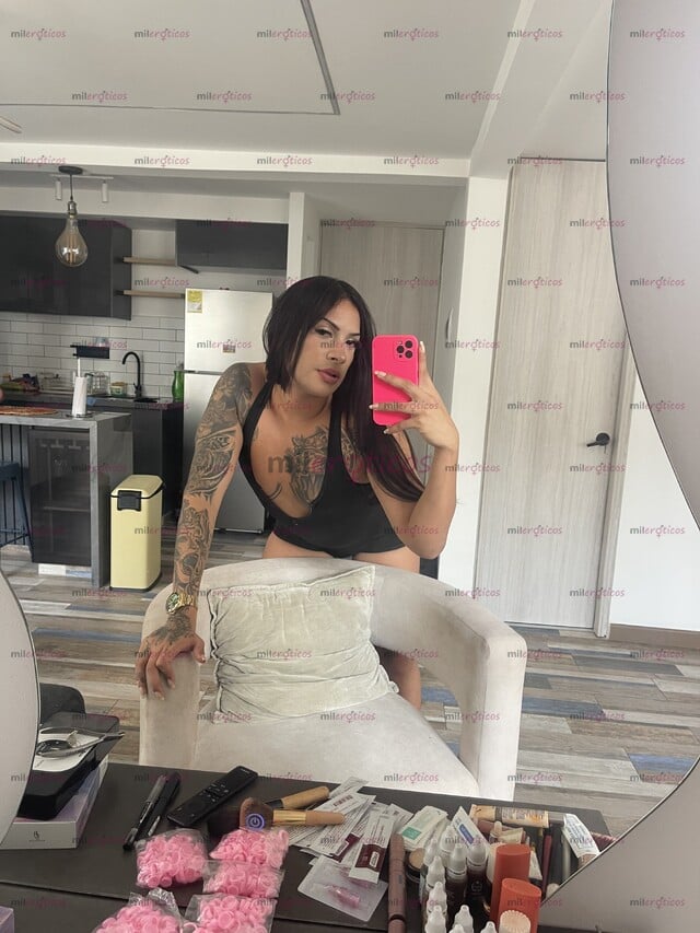 FOTOS DE GRAN CULO SOY CHICA TRANS UNIVERSITARIA DECIDIDA A SUMERGIRTE EN PLACER.