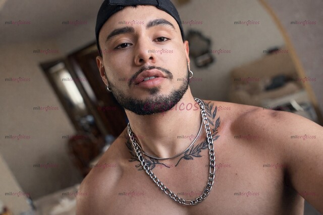 FOTOS DE CHACAL COGE PUTOS PARA COMPLACERTE SEXO A TOPE