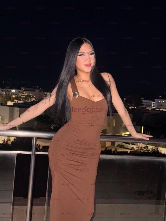 FOTOS DE HERMOSA JOVENCITA FACA PELINEGRA JUGUETONA Y COMPLACIENTE