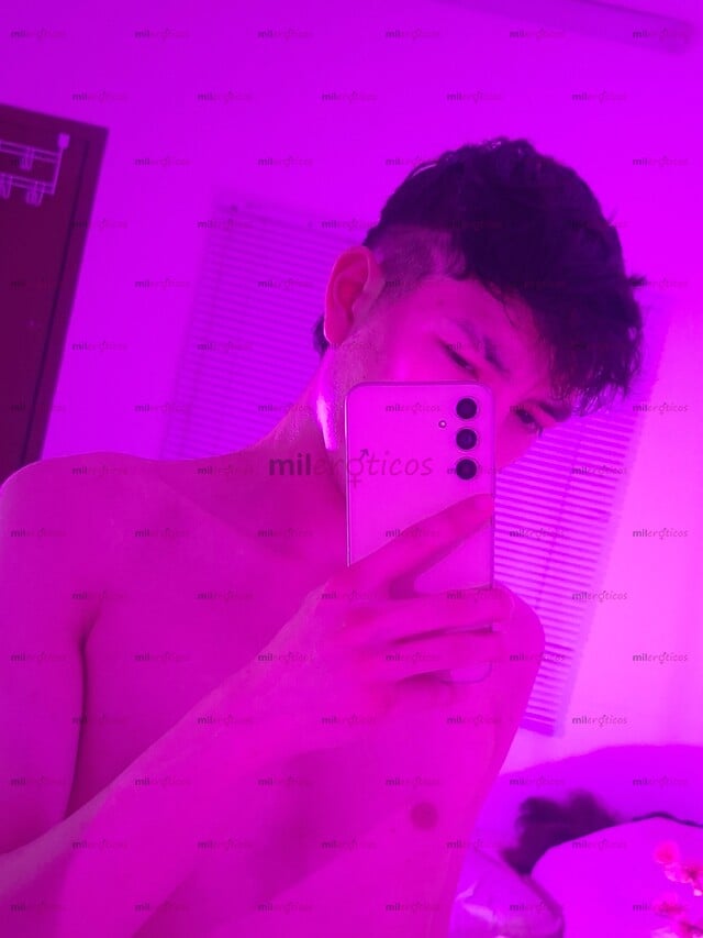 FOTOS DE CHICO CON BUENA ENERGÍA Y ACTITUD LISTO PARA COMPLACERTE