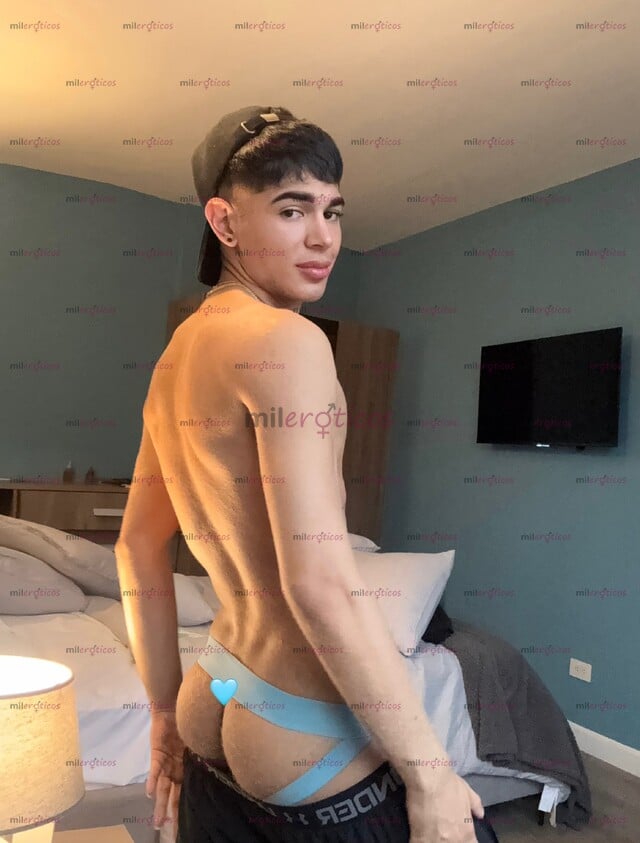 FOTOS DE SEXY BOY, SERIO Y DISPUESTO A PASARLA BIEN