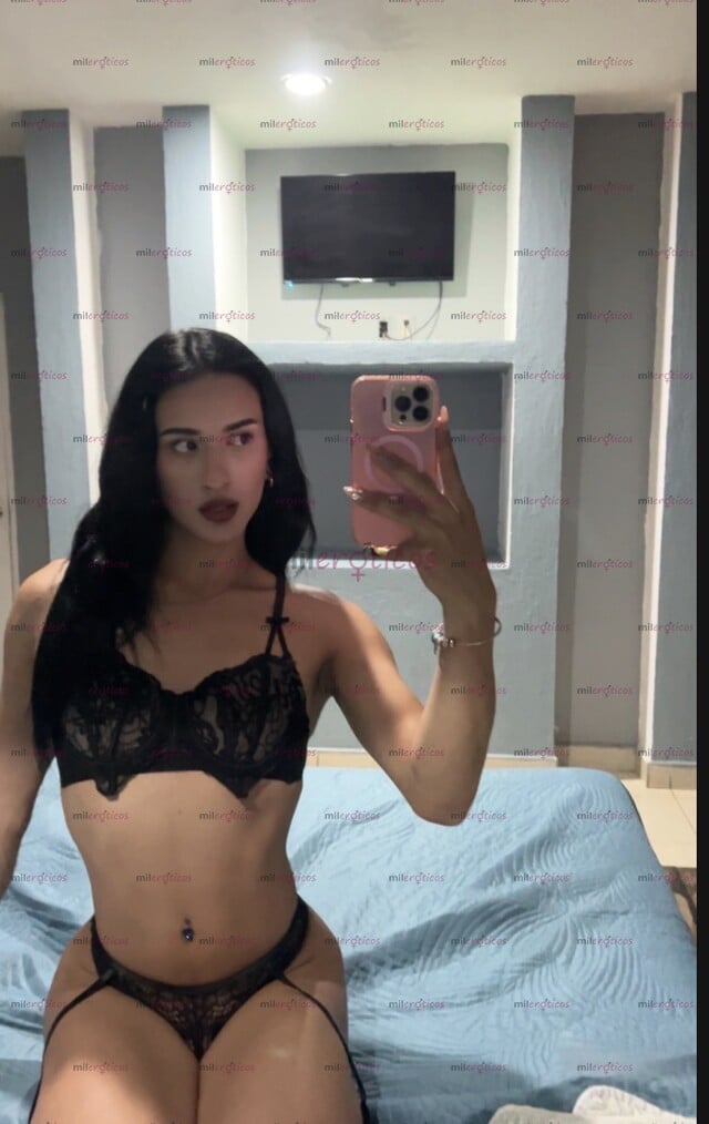 FOTOS DE HOLA ! SOY UNA CHICA TRANS MUY SEXY Y CACHONDA. DISFRUTA DE UN RICA EXPERIENCIA