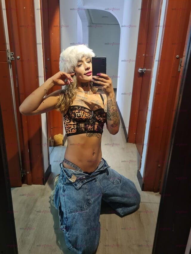 FOTOS DE SOY UNA LINDA CHICA, DE BOGOTA. DELGADA Y MUY SEXY