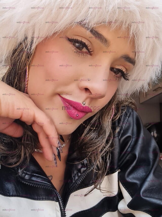 FOTOS DE SOY UNA LINDA CHICA, DE BOGOTA. DELGADA Y MUY SEXY