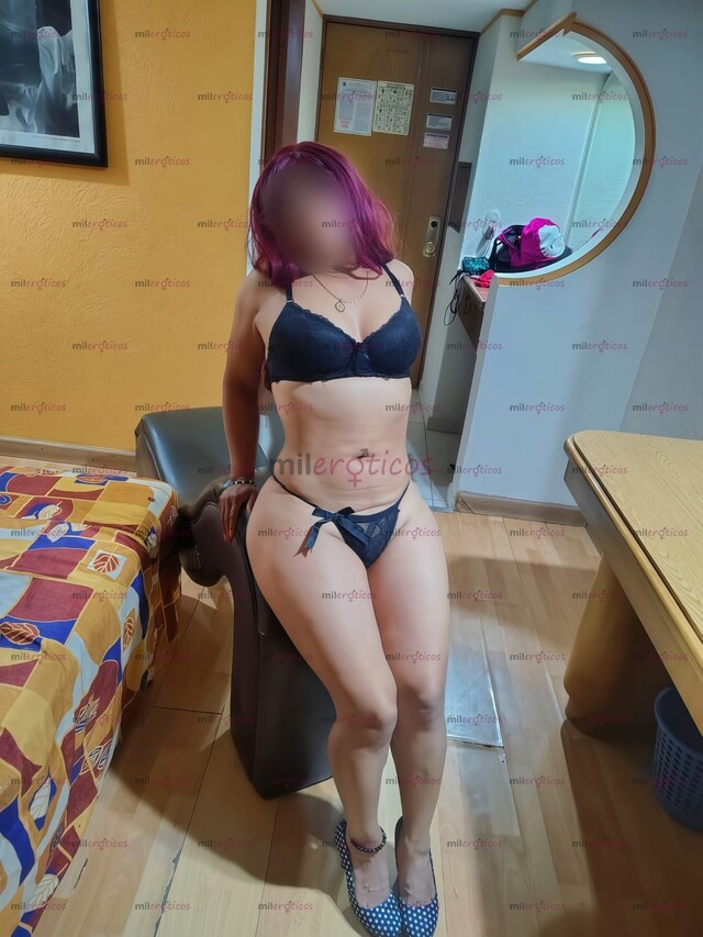 FOTOS DE TREMENDA PERRITA PUTITA PARA TI CON UN CULO DELICIOSO PARA TU RICA VERGA