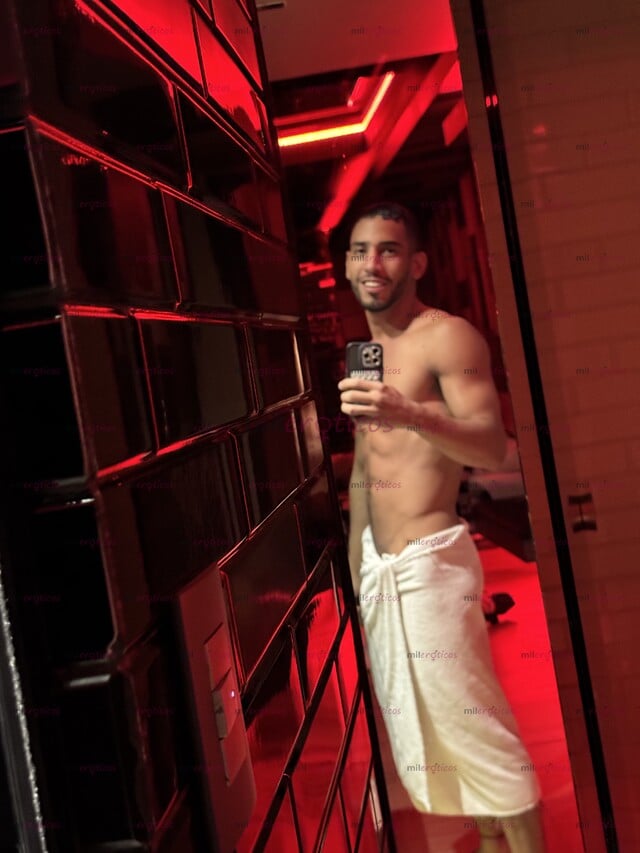 FOTOS DE SOY TU CABRON COMPLACIENTE Y CALIENTE PARA DARTE SATISFACCIÓN