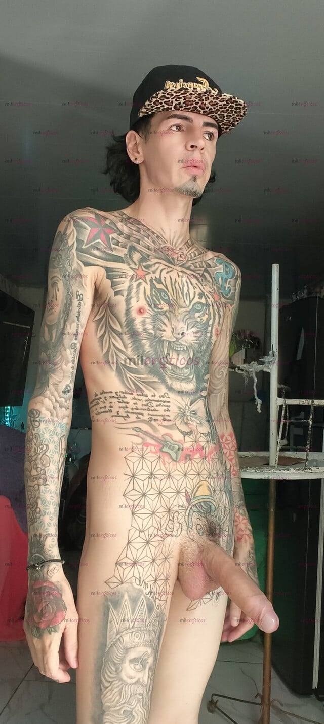 FOTOS DE FLACO VERGON TATUADO BLANCO ACTIVO RESERVADO